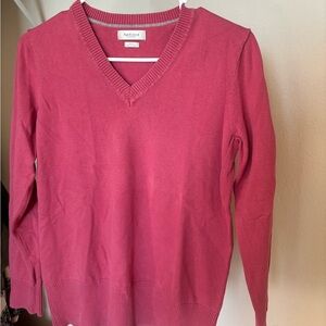Y2K EARLY 2000s VAN HEUSEN PINK V-NECK FINE-GAUGE KNIT JERSEY SWEATER